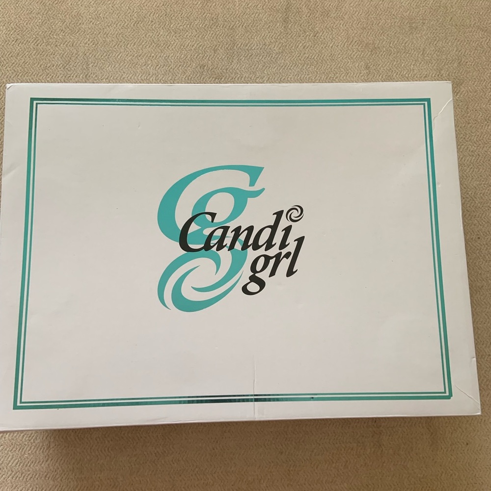 Candi Girl Skates, New - Picture 3 of 8